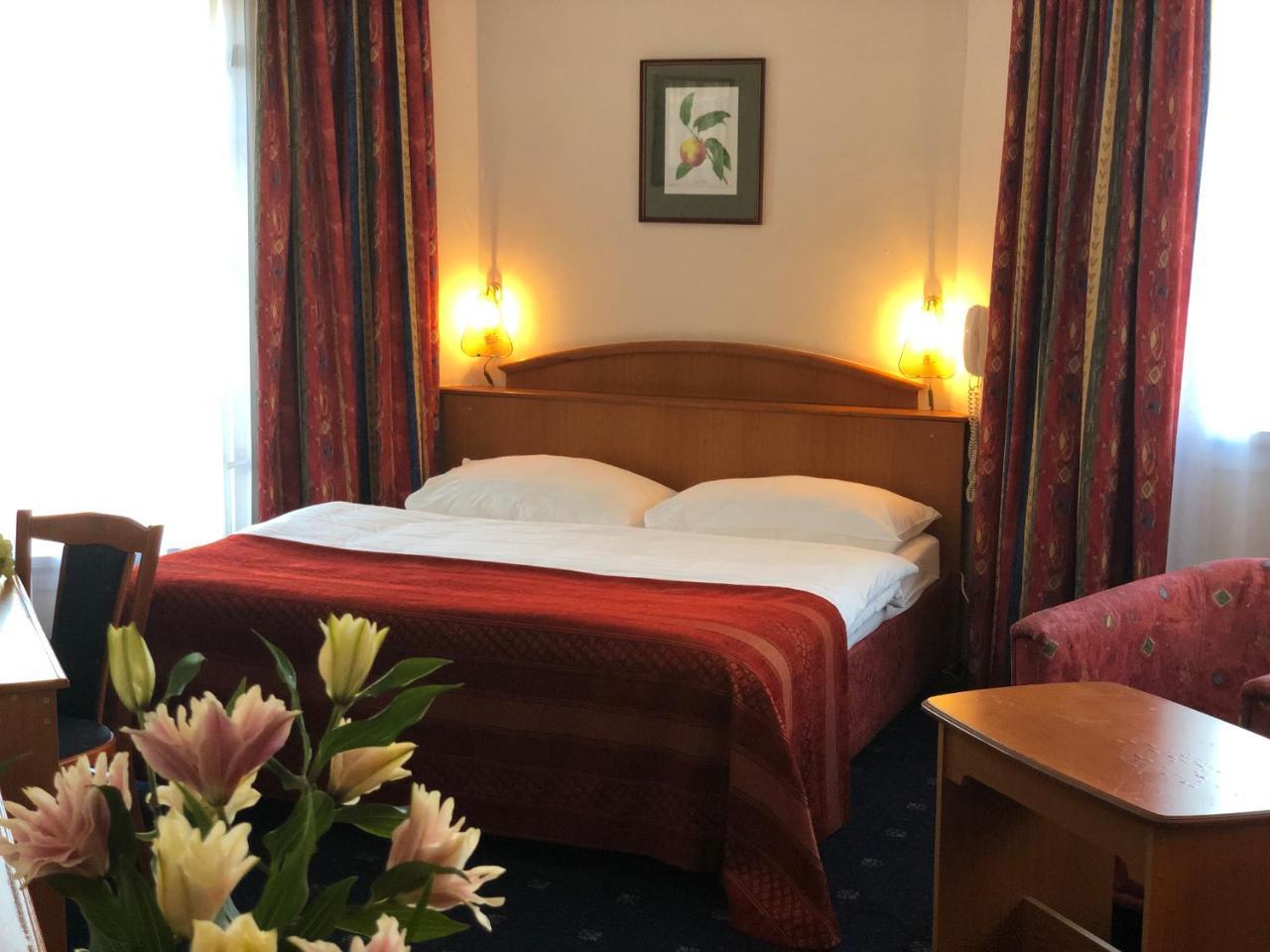Kavalir Otel Prag Dış mekan fotoğraf