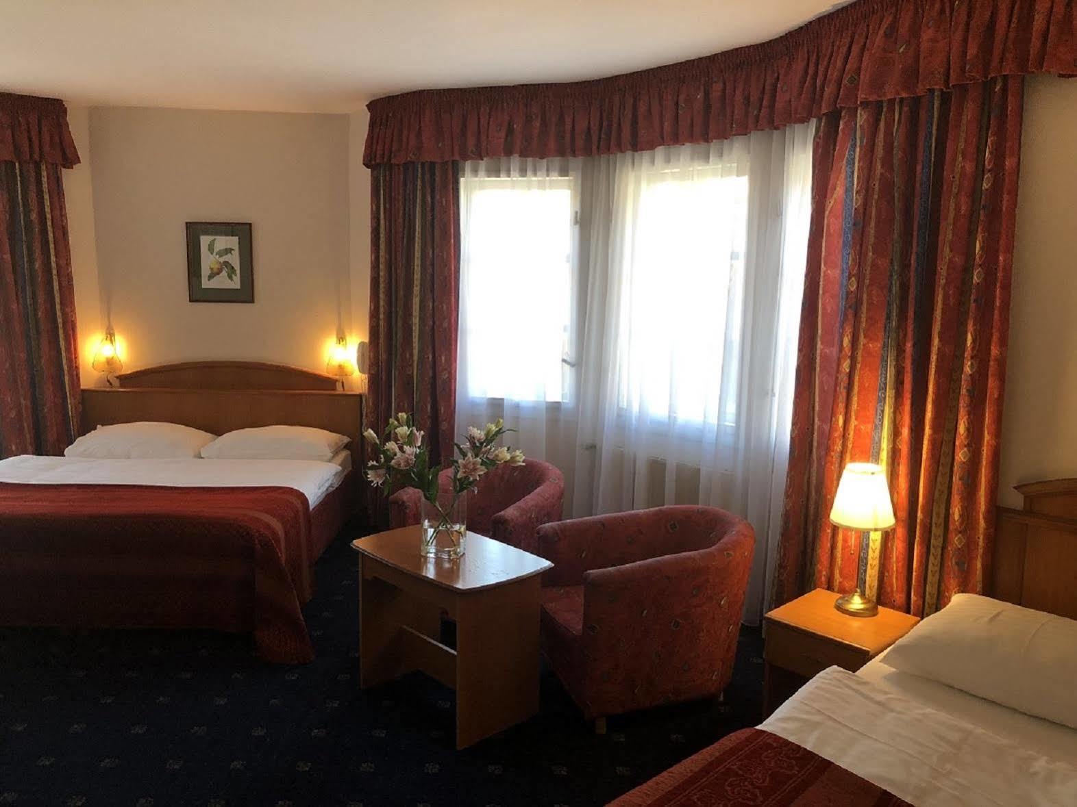Kavalir Otel Prag Dış mekan fotoğraf