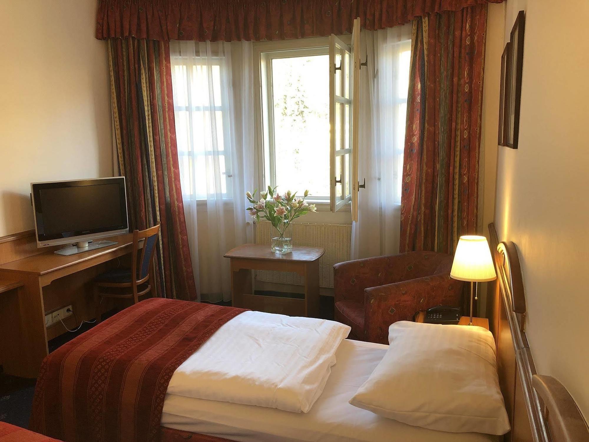 Kavalir Otel Prag Dış mekan fotoğraf